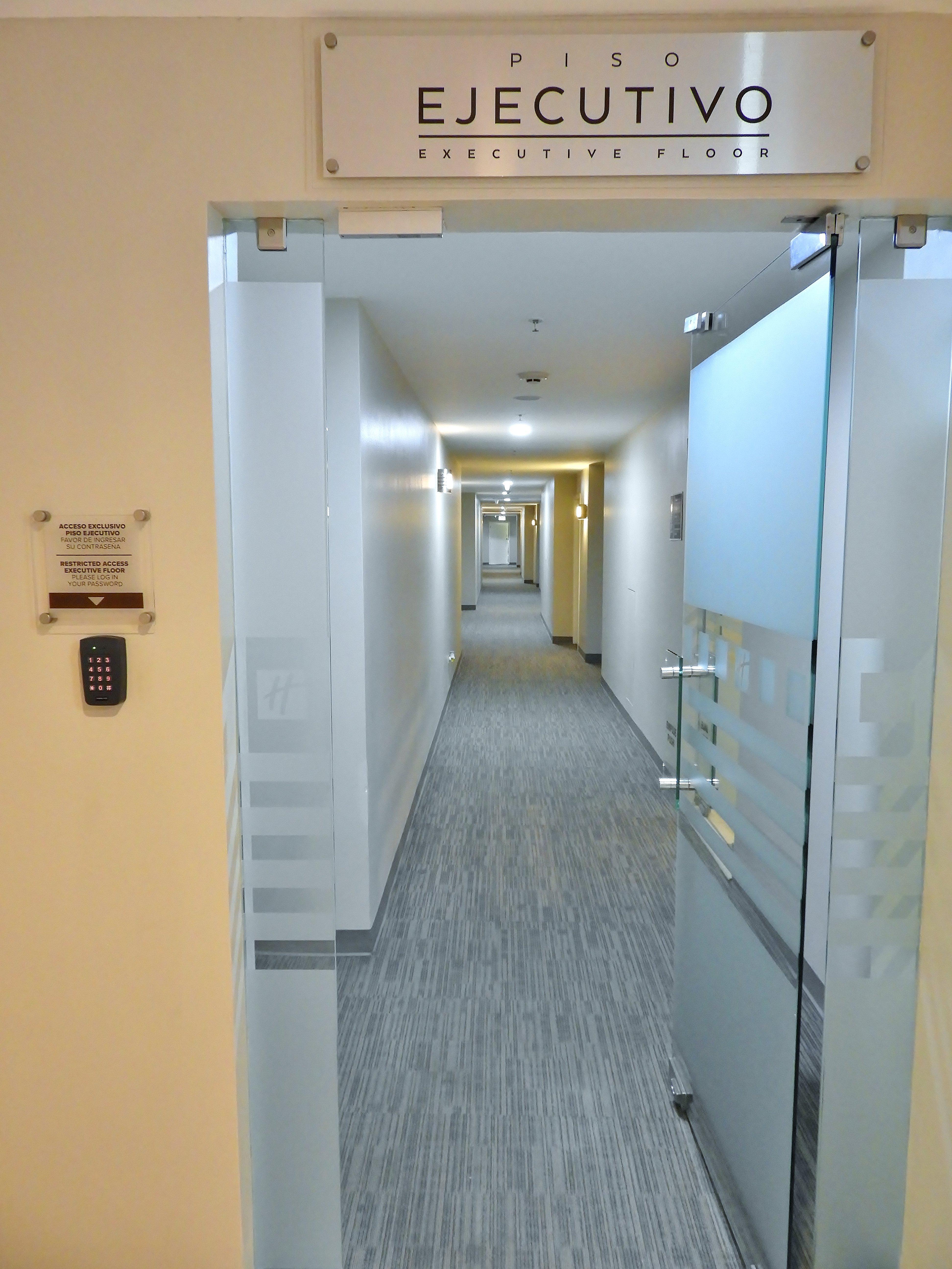 Holiday Inn Reynosa Zona Dorada Esterno foto